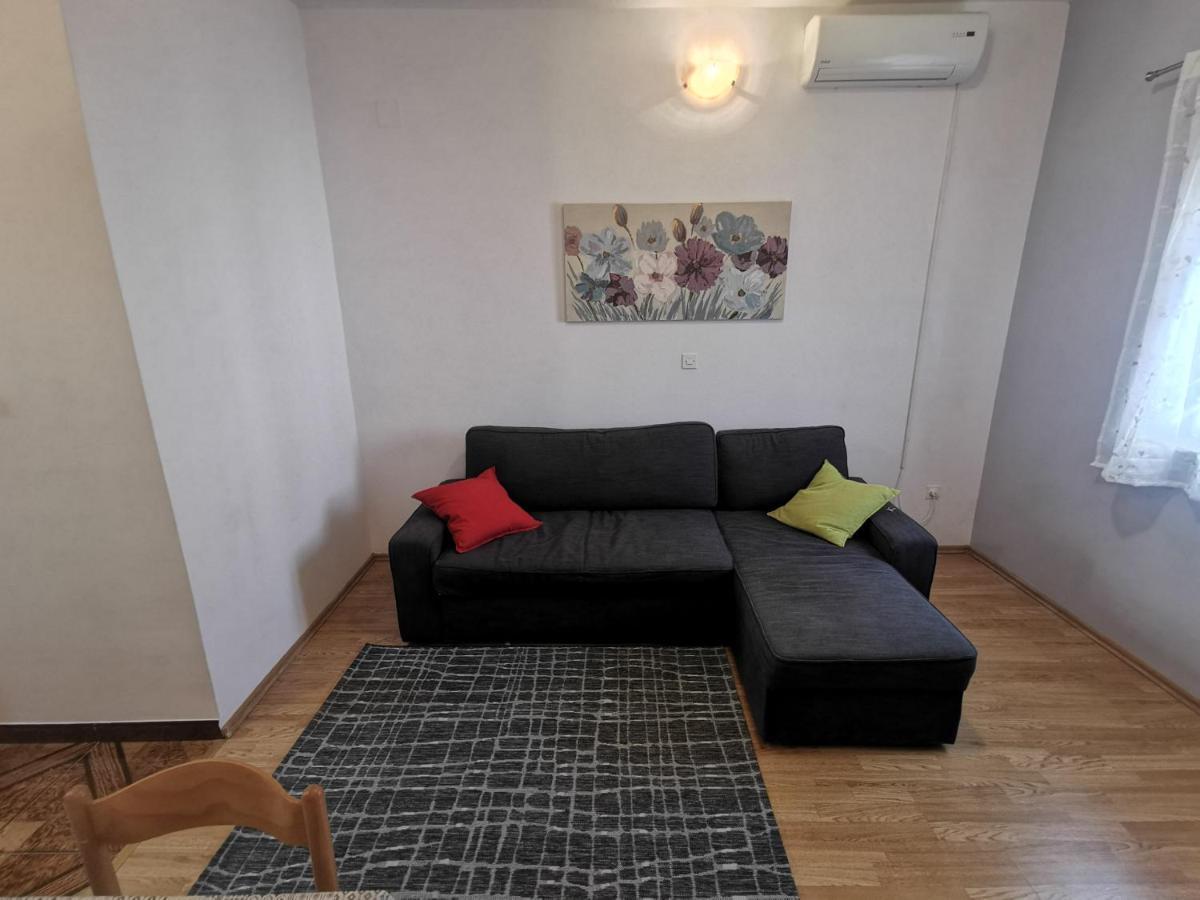 Uncle Apartment มาคาร์สกา ภายนอก รูปภาพ